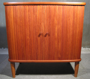TEAK CHEST
