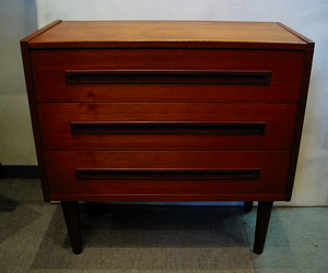 3 drawers chest