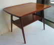 Lamp table / �k���Ƌ� �f���}�[�N�Ƌ�