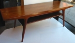 Center Table / �k���Ƌ� �f���}�[�N�Ƌ�