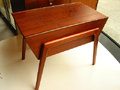 Sewing table / �k���Ƌ� �f���}�[�N�Ƌ�
