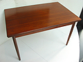 Dinning table / �k���Ƌ� �f���}�[�N�Ƌ�