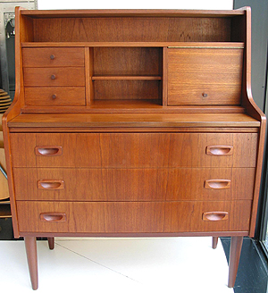 Writing bureau / �k���Ƌ� �f���}�[�N�Ƌ�