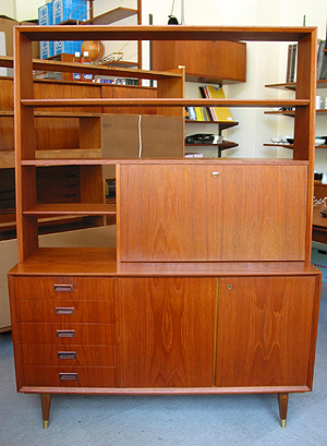 Book case / �k���Ƌ� �f���}�[�N�Ƌ�