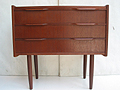 3 drawer chest / �k���Ƌ� �f���}�[�N�Ƌ�