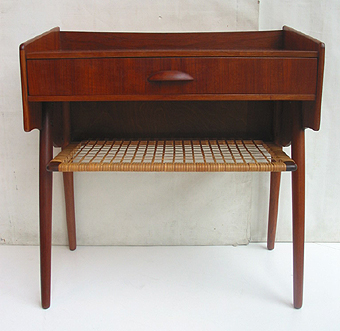 drawers chest / �k���Ƌ� �f���}�[�N�Ƌ�
