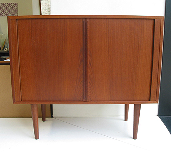 Cabinet / �k���Ƌ� �f���}�[�N�Ƌ�