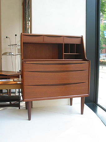 Writing bureau / dresser / 北欧家具 デンマーク家具
