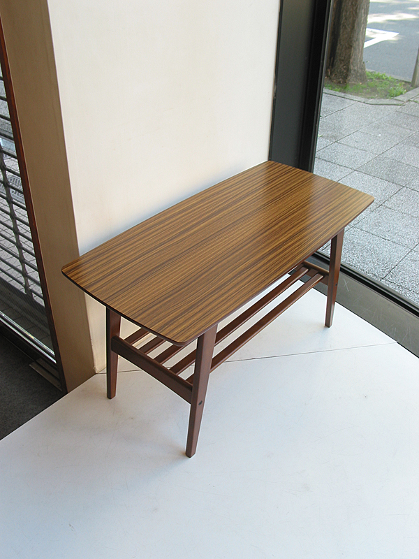 カリモク60 リビングテーブル（小） ウォールナット色 T36300RW 