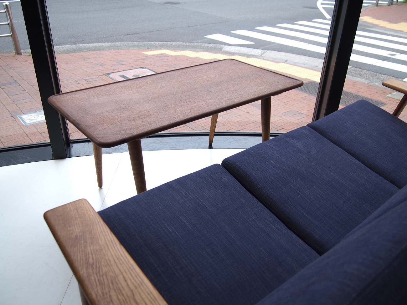 AT11 Coffee table / ANDR TUCK Hans J.Wegner « 過去販売商品