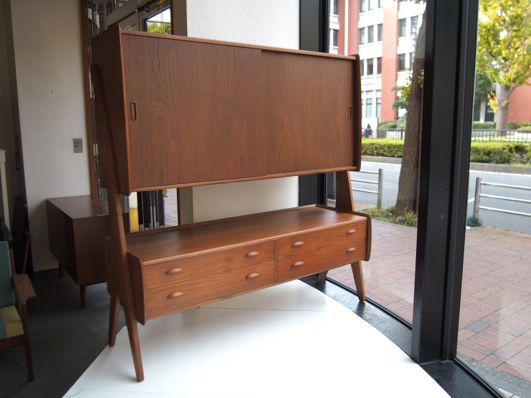 ハイボード (cabinet/shelf) ビンテージ北欧家具 « 過去販売商品