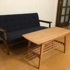 カリモク60のリビングテーブル小　チェリーナチュラル