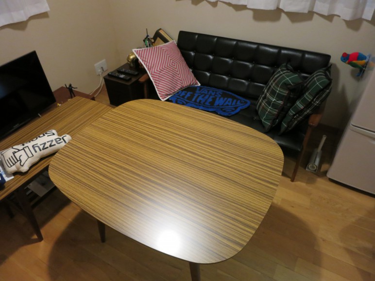 カリモク60 Dテーブル（ウォールナット色）のお届け « ～お届け風景の 