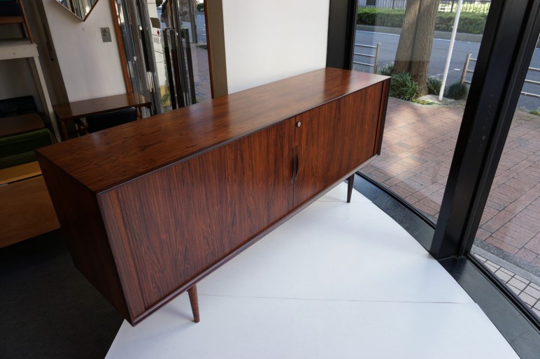 アルネヴォッダー シバスト社 ローズウッド サイドボード / Arne Vodder Sibast Furniture Sideboard model75 Rosewood
