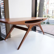 Johannes Andersen Smile(UFO) table CFC Silkeborg / ヨハネスアンダーセン　スマイルテーブル（UFO テーブル）