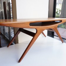 Johannes Andersen Smile(UFO) table CFC Silkeborg / ヨハネスアンダーセン スマイルテーブル(UFO テーブル)