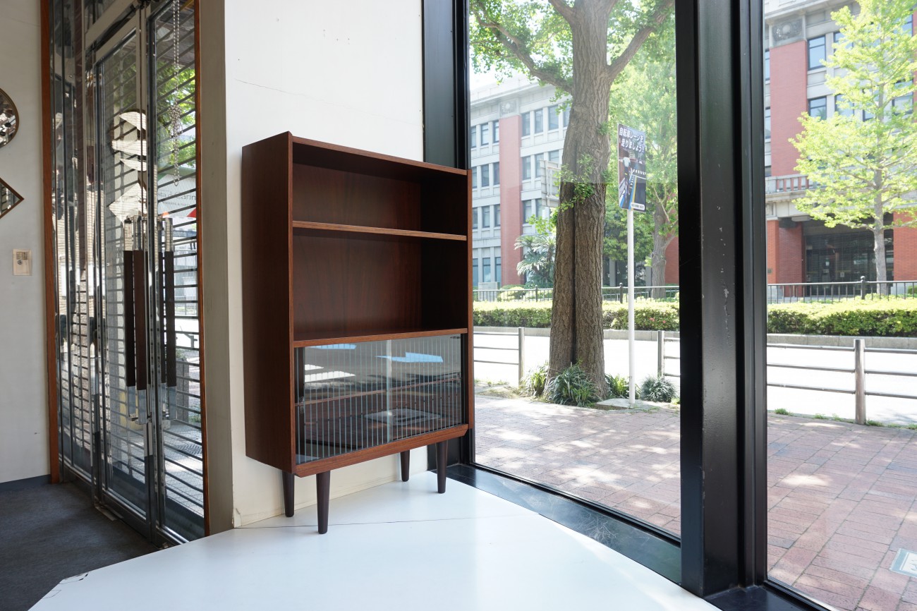 Book shelf / ブックシェルフ Olholm Mobelfabrik マホガニー « 過去販売商品 « デザイナーズアイテム «  キャビネット・シェルフ « その他のデザイナー(Other designer) « VINTAGE « ビンテージ北欧家具・修理｜DECO-BOCO