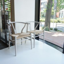 Hans J Wegner　CH24　Yチェア（WISHBONE CHAIR）　Carl Hansen＆Søn（カールハンセン＆サン）　木部再仕上げ（ナチュラル→グレー）、ペーパーコード張替のご依頼