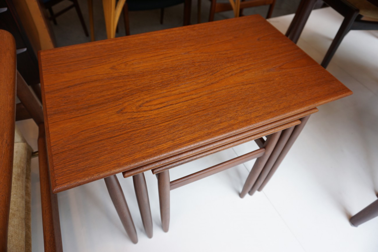 Teak Nest table（ネストテーブル）を店舗に展示致しました。 « NEWS « ビンテージ北欧家具・修理｜DECO-BOCO