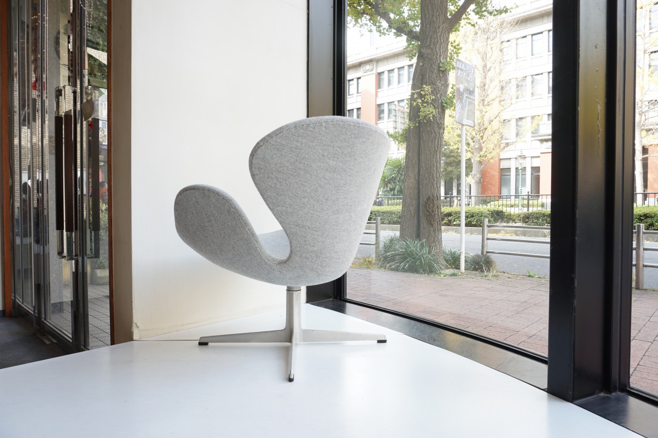 Swan chair Arne Jacobsen FRITZ HANSEN Kvadrat Hallingdal 65 