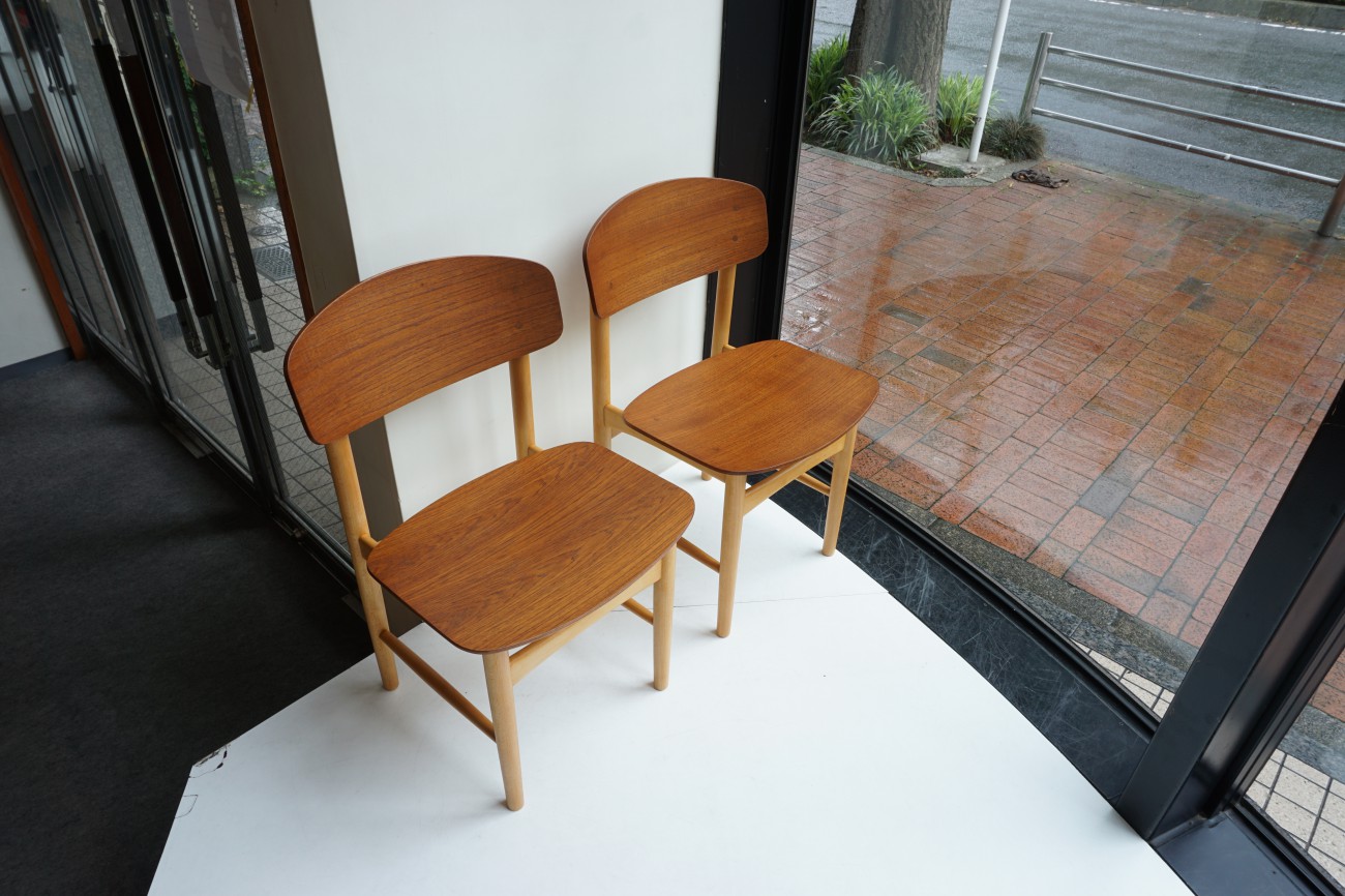 Borge Mogensen model122 Chair（Teak×Beech）Soborg Mobler / ボーエ・モーエンセン モデル122 チェア （チーク×ビーチ）を展示致しました。