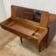 Teak Dresser chest / チーク ドレッサー チェスト / stock2108-67（メンテナンス前）ビンテージ北欧家具