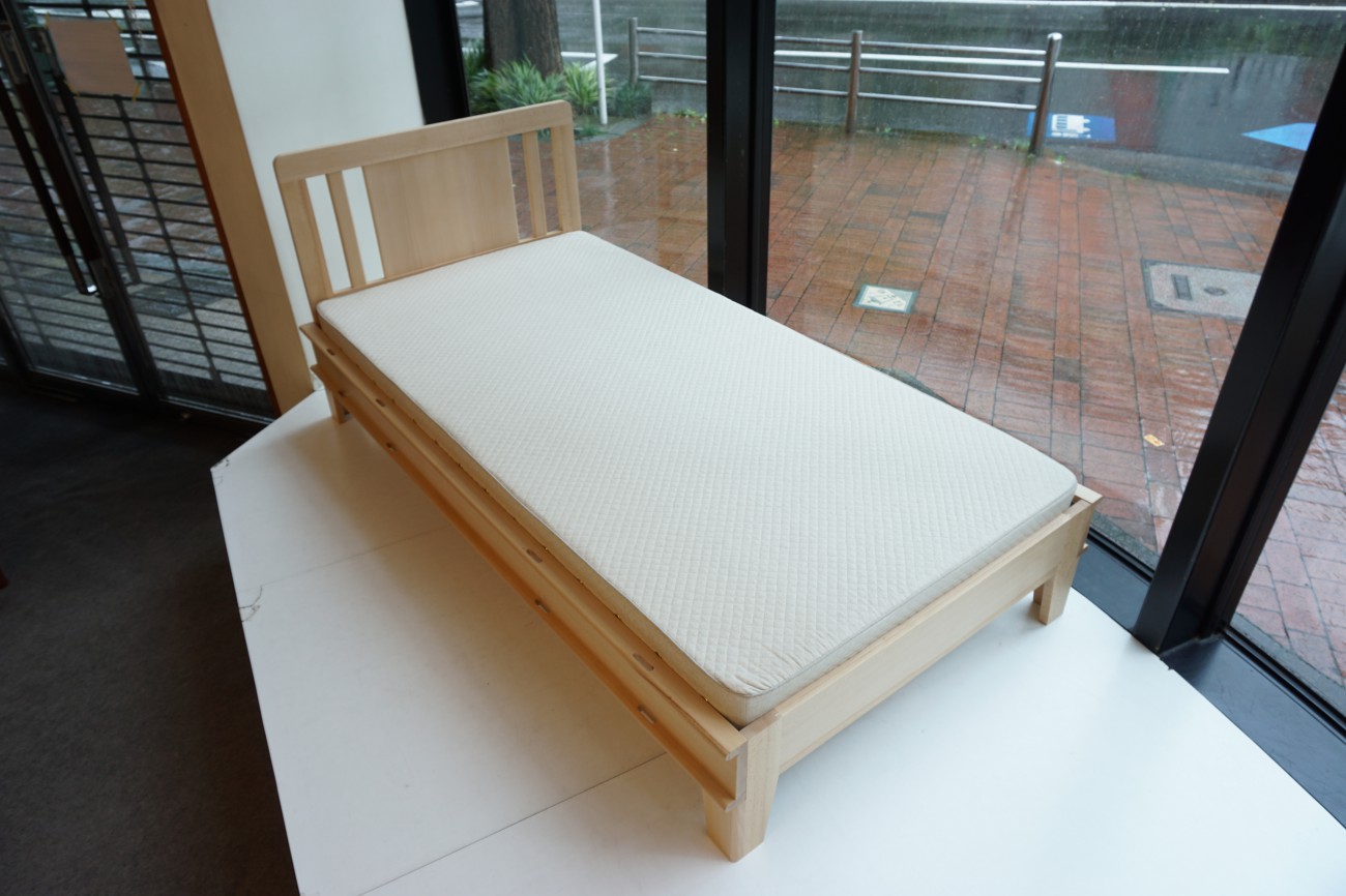 オリジナルベッド ビーチ（ブナ材）手すり マットレス特注（固め） / DECO-BOCO Original Bed（オーダー）