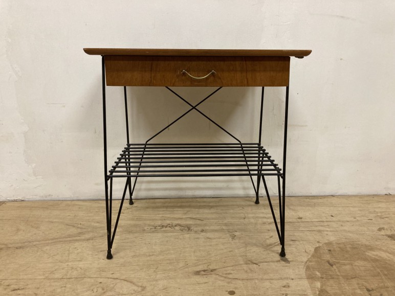 Side table / チーク　サイドテーブル　/ stock2108-31（メンテナンス前）ビンテージ北欧家具