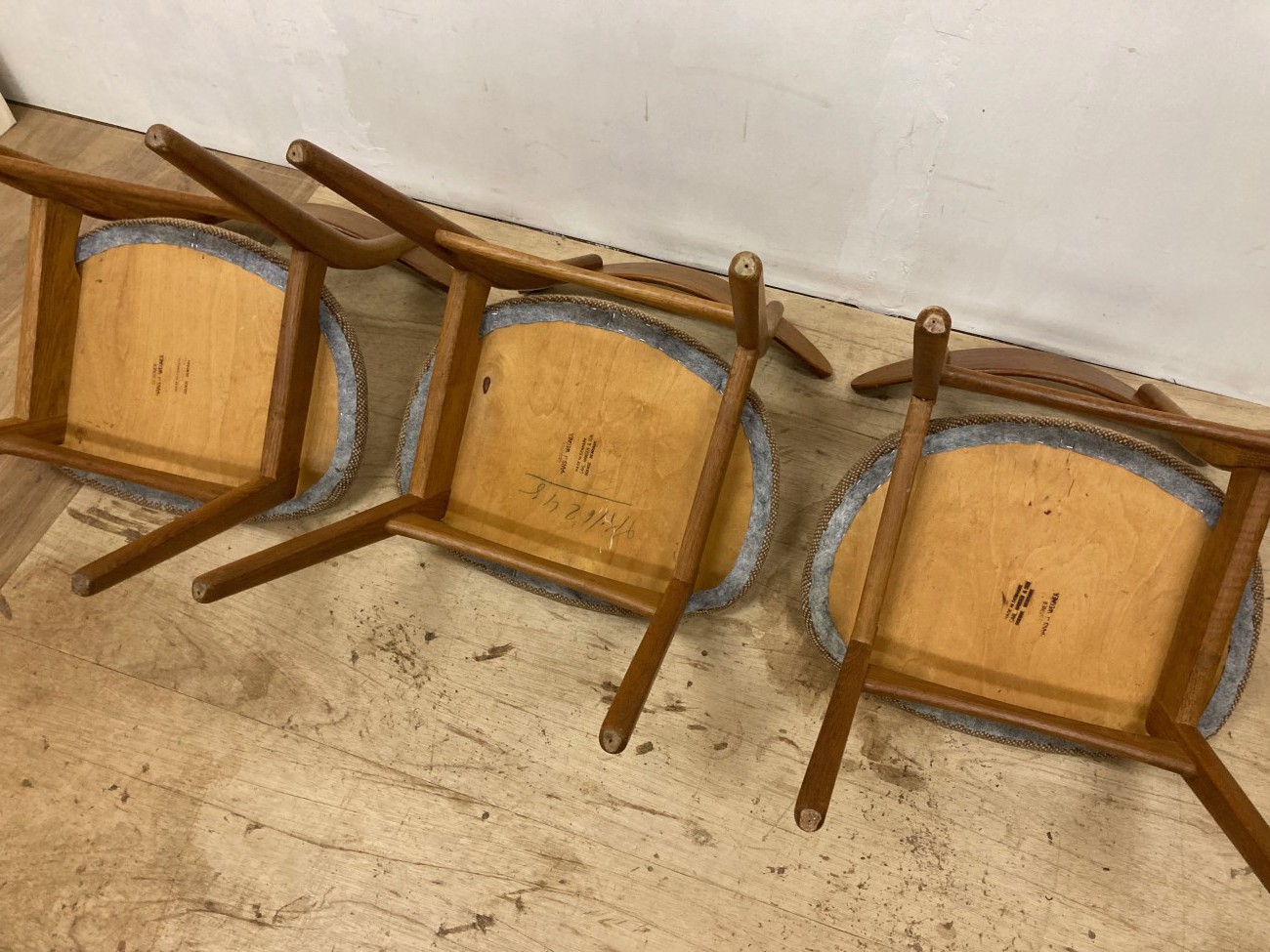 Hans J.Wegner CH30 chair Carl hansen & Son / チーク×オーク Hans J.Wegner CH30 chair Carl hansen & Son / チーク×オーク