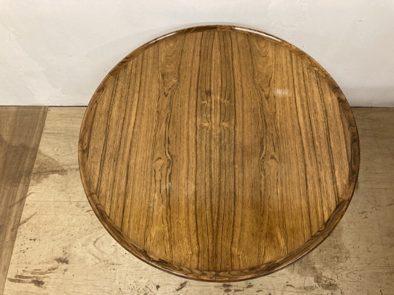 Rosewood round  coffee table  / ローズウッド ラウンド コーヒーテーブル / stock2108-12（メンテナンス前）ビンテージ北欧家具