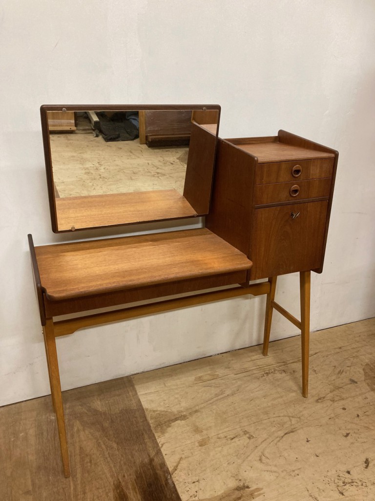 ドレッサー（Dresser）/ チーク （Teak）