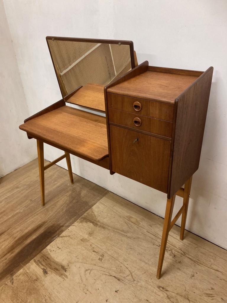 ドレッサー（Dresser）/ チーク （Teak）