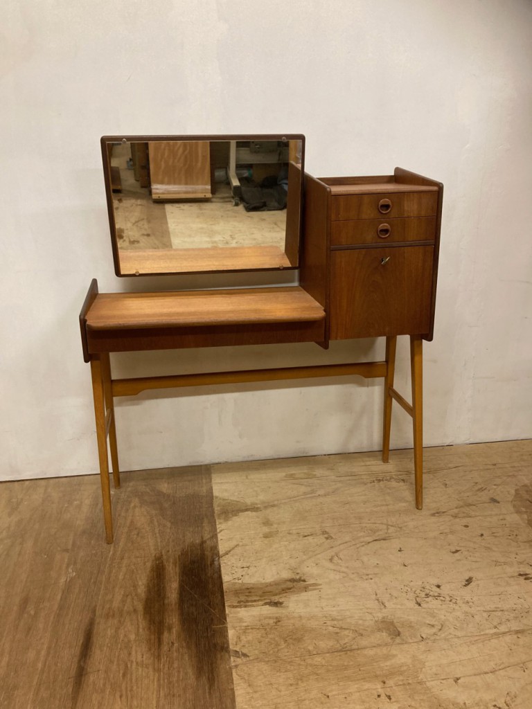 ドレッサー（Dresser）/ チーク （Teak）