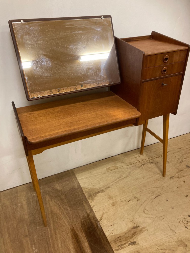 ドレッサー（Dresser）/ チーク （Teak）