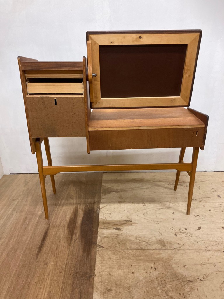 ドレッサー（Dresser）/ チーク （Teak）