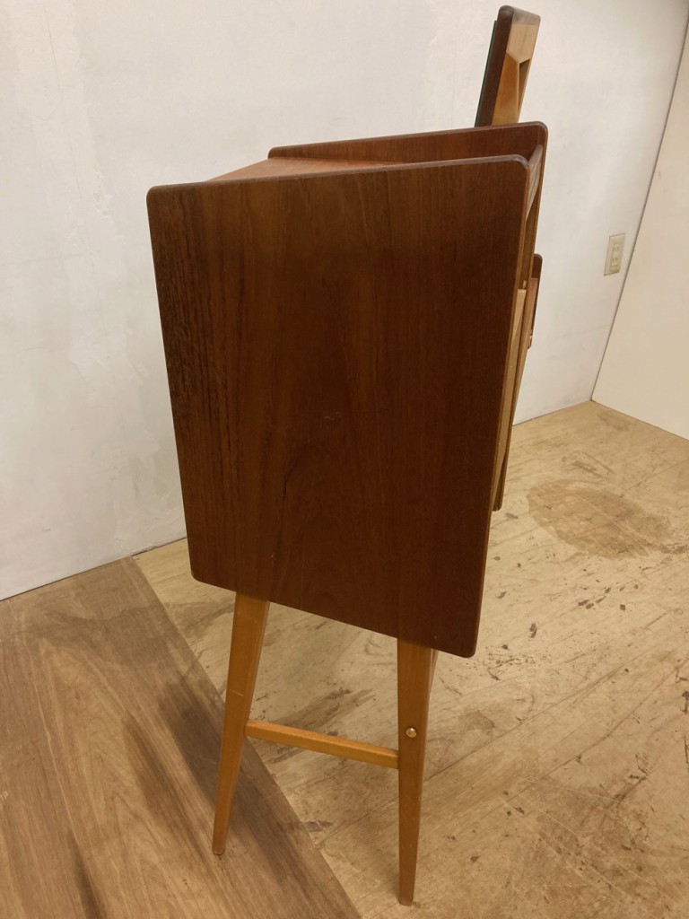 ドレッサー（Dresser）/ チーク （Teak）