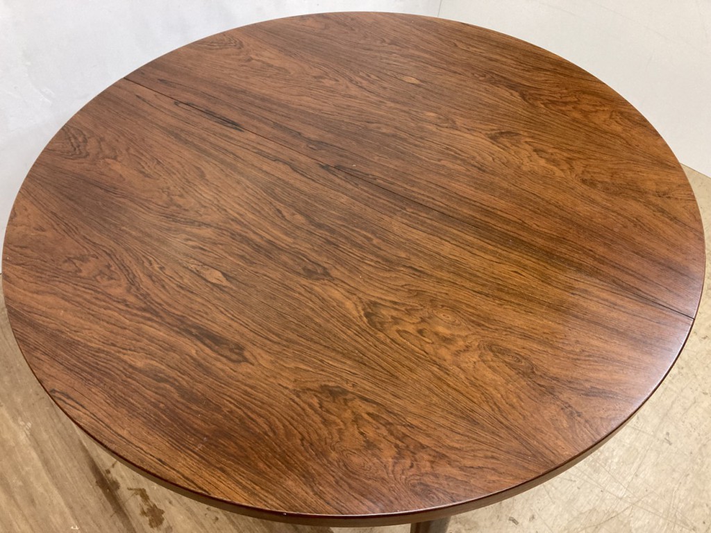 ラウンドダイニングテーブル（Round Dining Table）/ ローズウッド（Rosewood）