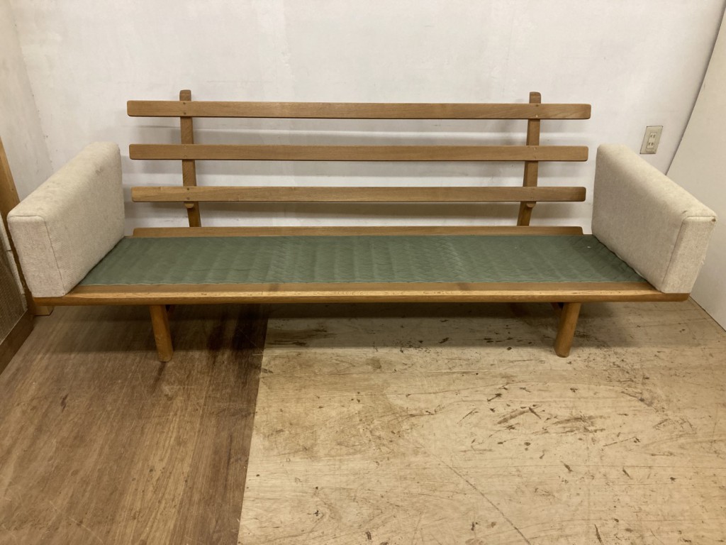 ハンス・ウェグナー（Hans J.Wegner）/ GE236 sofa GETAMA / オーク（Oak）