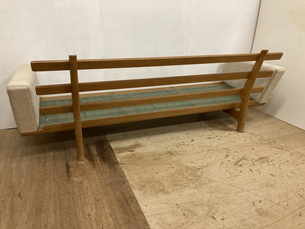 ハンス・ウェグナー（Hans J.Wegner）/ GE236 sofa GETAMA / オーク（Oak）