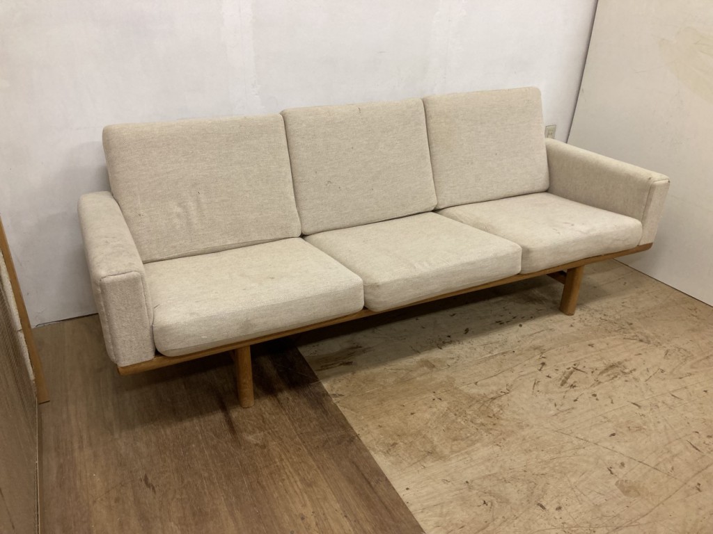 ハンス・ウェグナー（Hans J.Wegner）/ GE236 sofa GETAMA / オーク（Oak）