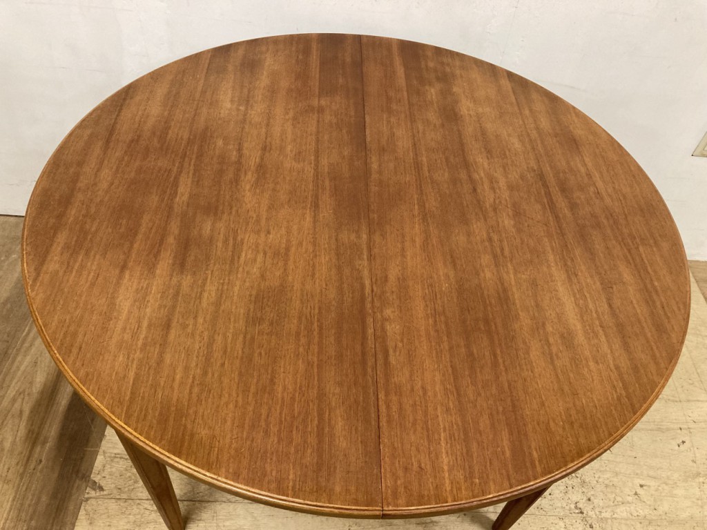 カール・マルムステン（Carl Malmsten）ラウンドダイニングテーブル（Round Dining Table）Bodafors / マホガニー（Mahogany）