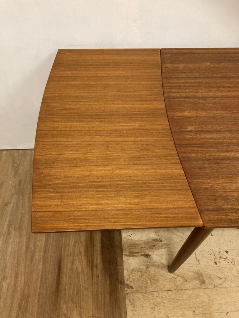 ダイニングテーブル（Dining Table）/ チーク （Teak）