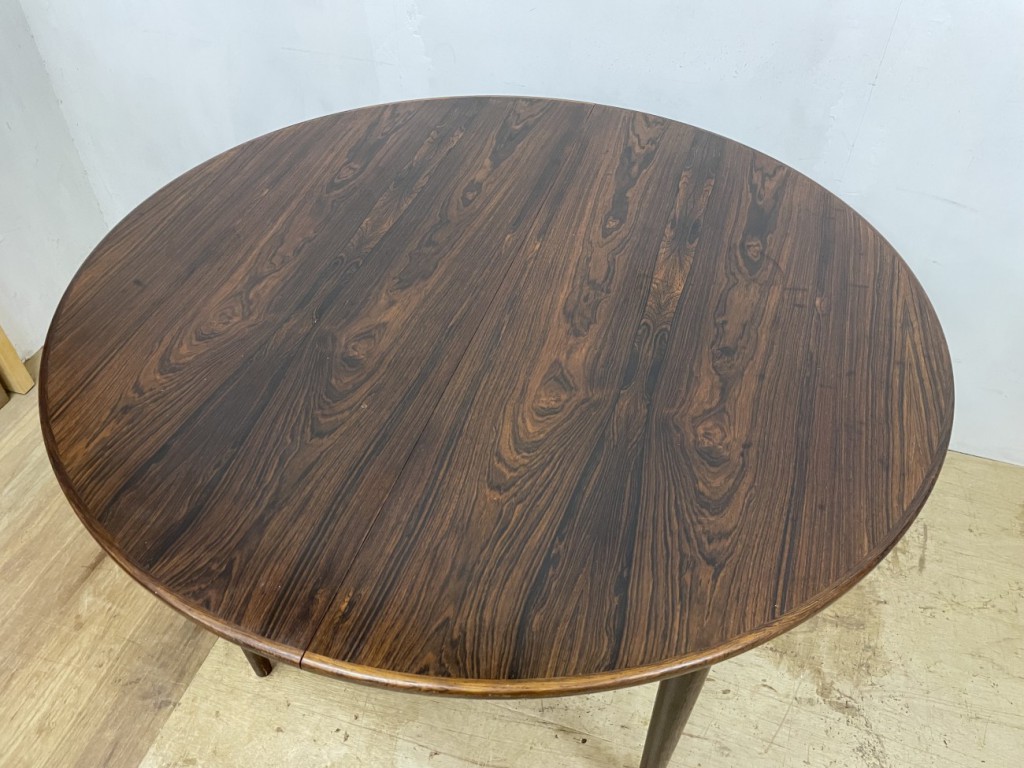 ラウンドダイニングテーブル（Round Dining Table）/ ローズウッド（Rosewood）