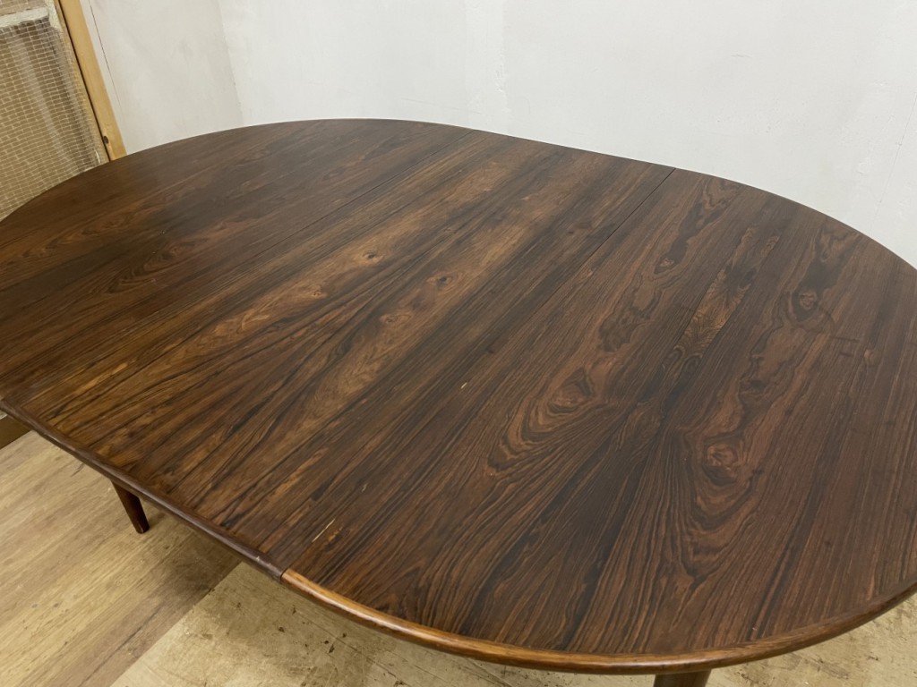 ラウンドダイニングテーブル（Round Dining Table）/ ローズウッド（Rosewood）