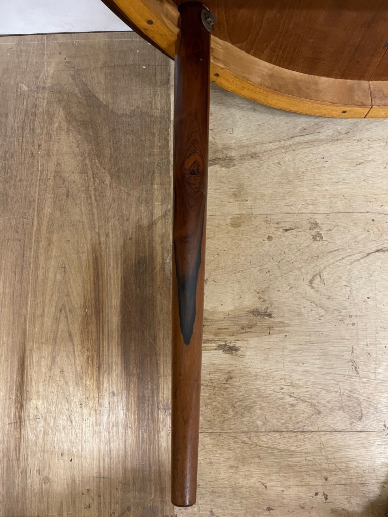 ラウンドダイニングテーブル（Round Dining Table）/ ローズウッド（Rosewood）