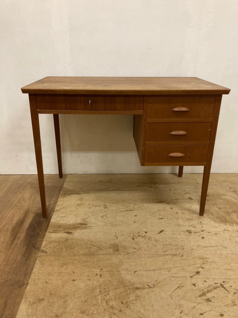 デスク（Desk）/ チーク（Teak）