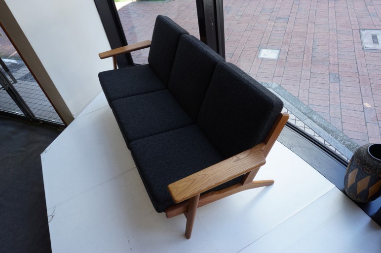 Hans J.Wegner GE2903 sofa Oak GETAMA kvadrat Hallingdal 65 / ハンス・ウェグナー ゲタマ社製 ビンテージ ソファ オーク材 クヴァドラ ハリンダル65の詳細