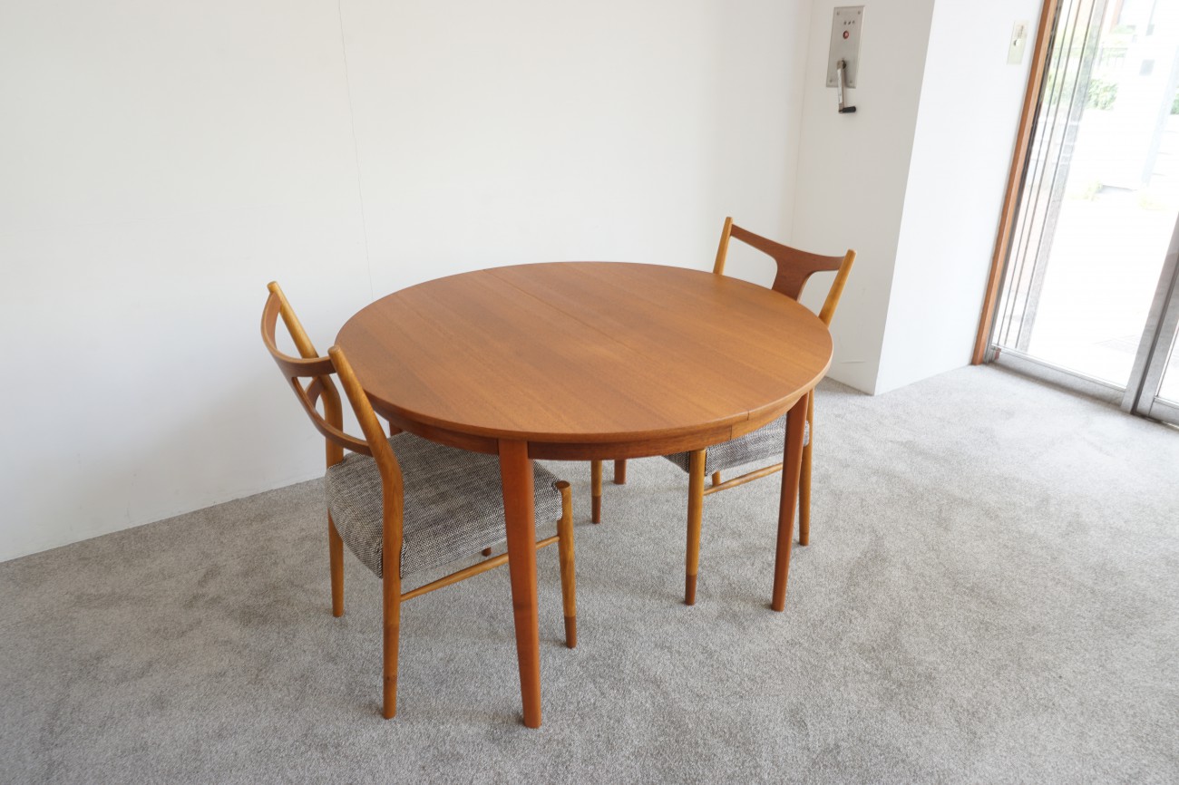 Teak round dining table / チーク エクステンションラウンドダイニングテーブル