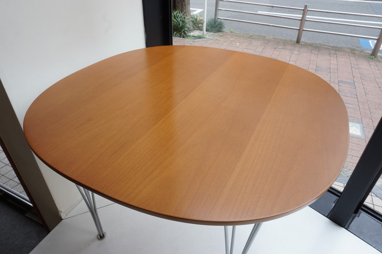 フリッツハンセン スーパー円テーブル(Bテーブル)天板とセブンチェアの再仕上げ・色調整 脚部の錆取りのご依頼 / Fritz Hansen Bruno Mathsson Piet Hein ARNE JACOBSEN ブルーノ・マットソン ピート・ハイン アルネ・ヤコブセン