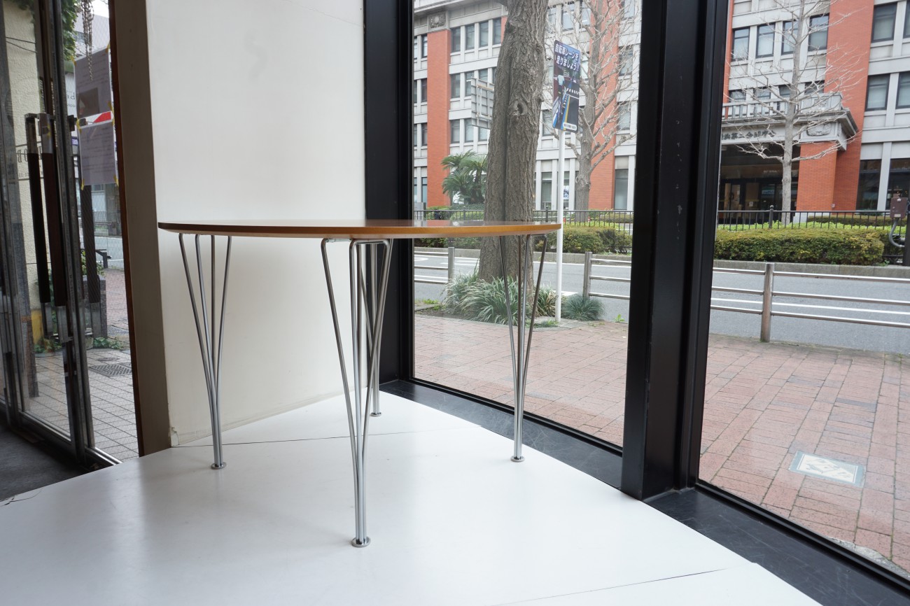 フリッツハンセン スーパー円テーブル(Bテーブル)天板とセブンチェアの再仕上げ・色調整 脚部の錆取りのご依頼 / Fritz Hansen Bruno Mathsson Piet Hein ARNE JACOBSEN ブルーノ・マットソン ピート・ハイン アルネ・ヤコブセン